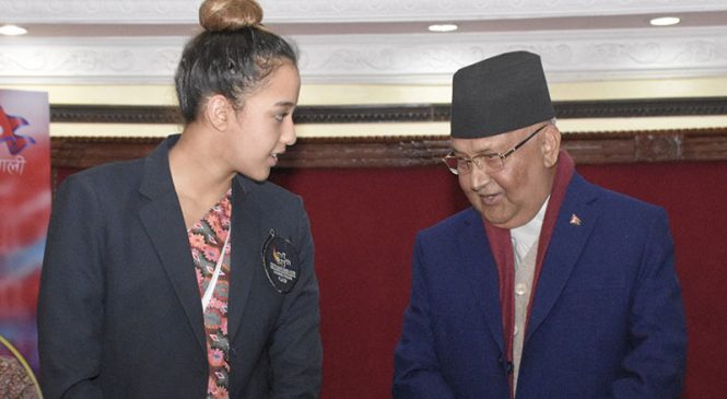 प्रधानमन्त्रीले गौरिकालाई भने, ‘आफ्नो कीर्तिमान आफैं तोड्नुपर्छ’