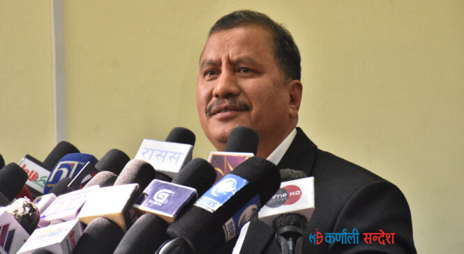 अमेरिकी उपनिवेशवाद सामु सरकार टिकेन: विप्लव सी