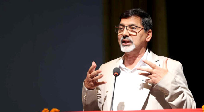 प्रचण्डलाई जनार्दनको जवाफ: कसैले काँध छोड्दैमा पृथ्वी ढल्दैन