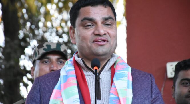 अटिजम भएका व्यक्तिहरूलाई आवश्यक सेवा प्रदान गर्न सरकार गम्भीर छ: स्वास्थ्यमन्त्री पौडेल