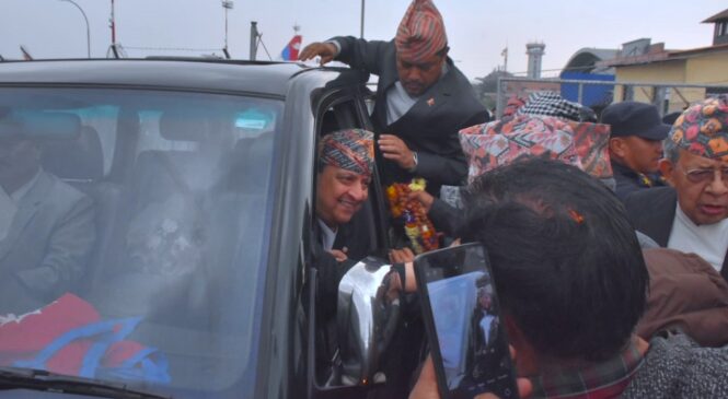 केपी ओलीले संरक्षण गरेकाहरू नै राजावादी आन्दोलनमा