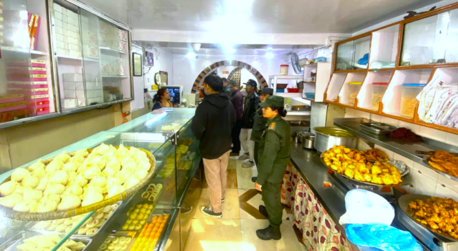 पद्मकन्या कलेजको छात्रावासको भोजनमा खाद्य स्वच्छता कमजोर